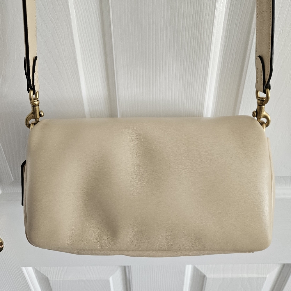 NWOT Coach Pillow Tabby 26- Ivory - Picture 11 of 16